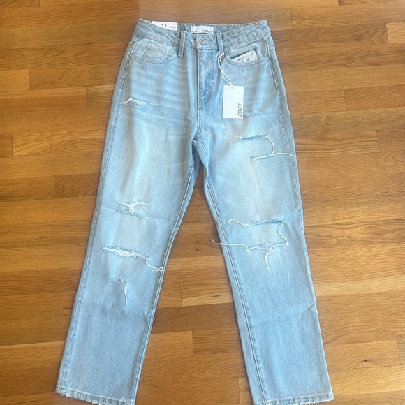 Vervet NWT High Rise Light Wash Distressed Straight Jeans, 100% Cotton - Picture 8 of 9